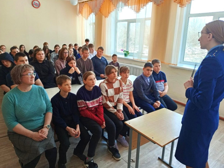 Урок памяти: встреча с помощником прокурора.